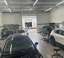 Inside an AUTOSTREAM360 repair bay in Centennial CO